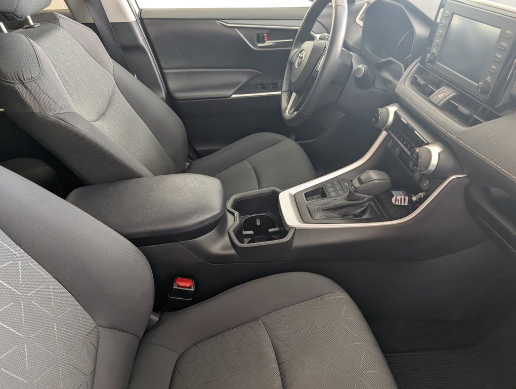 2022 Toyota RAV4 XLE AWD in Magog, Quebec - 9 - w1024h768px