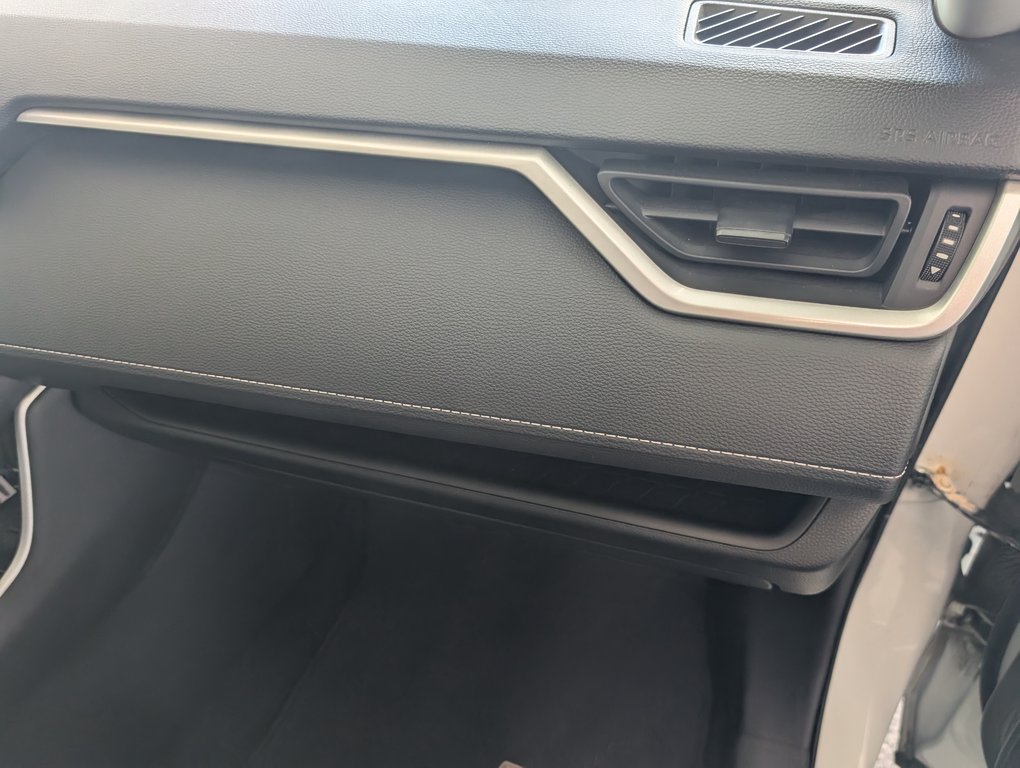 2022 Toyota RAV4 XLE AWD in Magog, Quebec - 10 - w1024h768px
