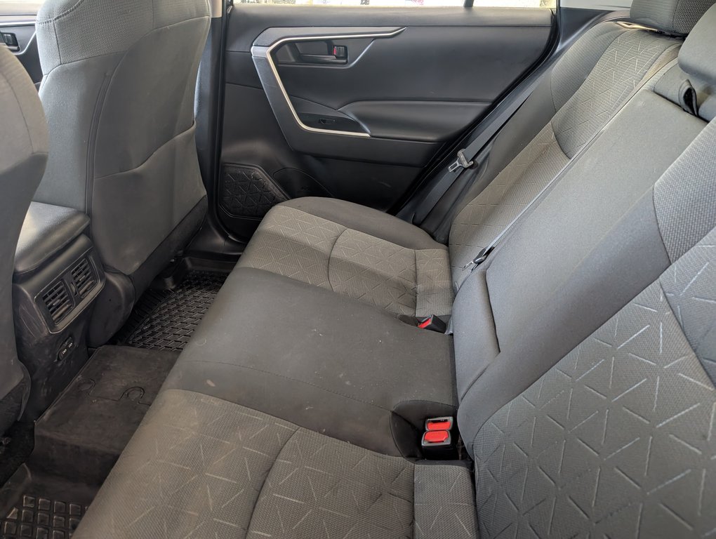 Toyota RAV4 LE AWD, GARANTIE JUSQU EN 2026, 2022 à Magog, Québec - 11 - w1024h768px