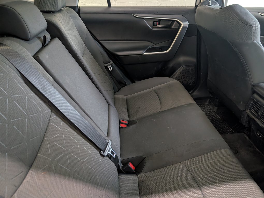 Toyota RAV4 LE AWD, GARANTIE JUSQU EN 2026, 2022 à Magog, Québec - 8 - w1024h768px