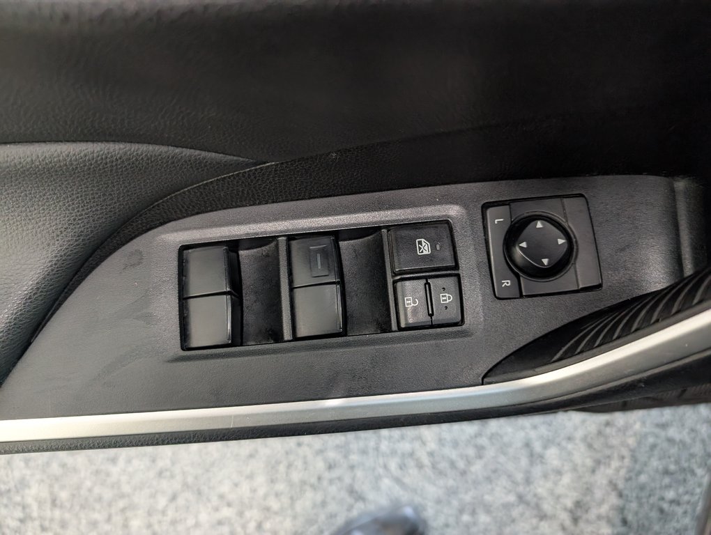 Toyota RAV4 LE AWD, GARANTIE JUSQU EN 2026, 2022 à Magog, Québec - 14 - w1024h768px