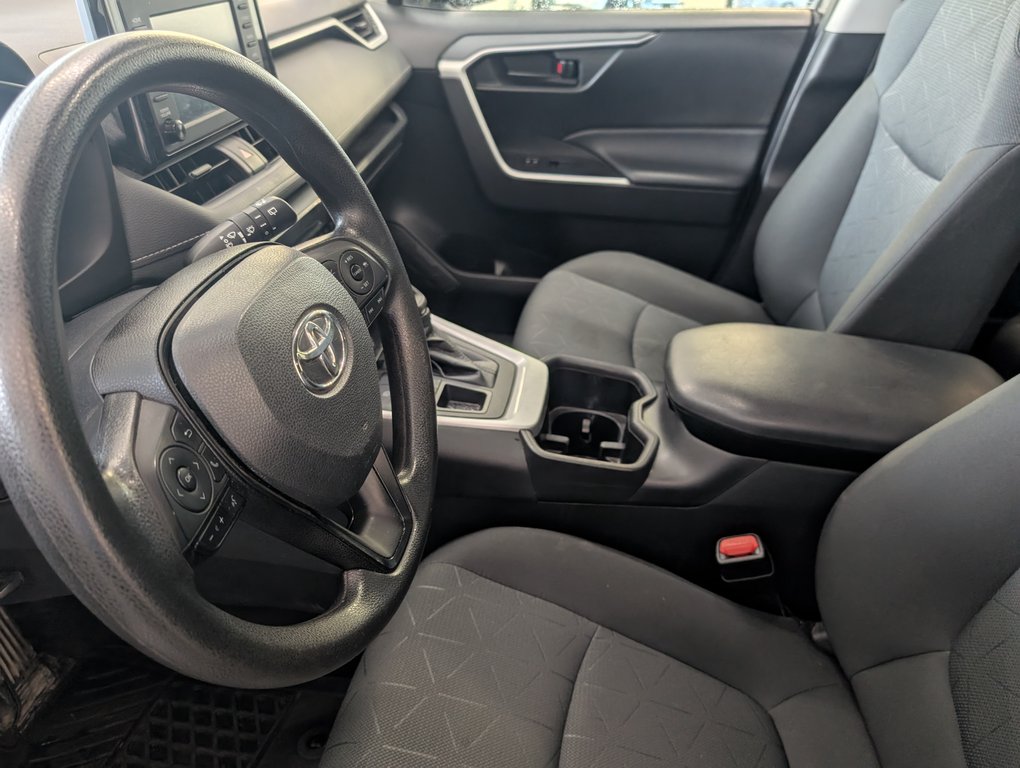 Toyota RAV4 LE AWD, GARANTIE JUSQU EN 2026, 2022 à Magog, Québec - 12 - w1024h768px