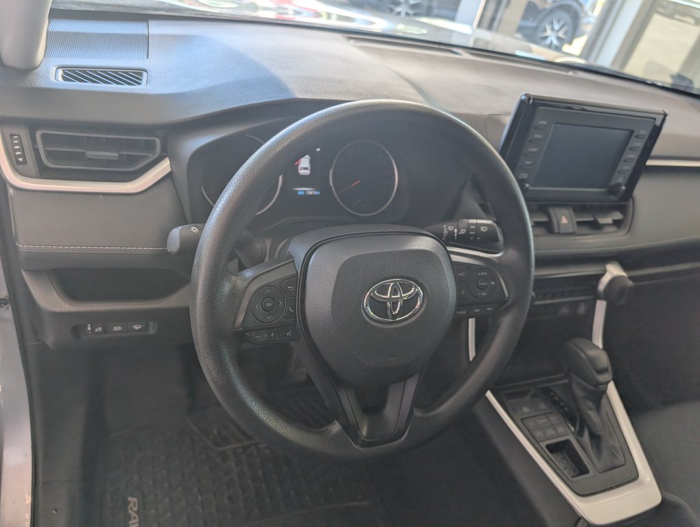 2022 Toyota RAV4 LE AWD, A/C, in Magog, Quebec - 13 - w1024h768px