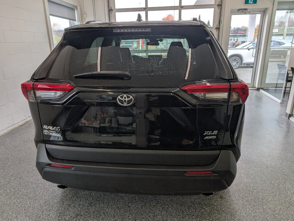 2022 Toyota RAV4 XLE PREMIUM AWD, in Magog, Quebec - 4 - w1024h768px