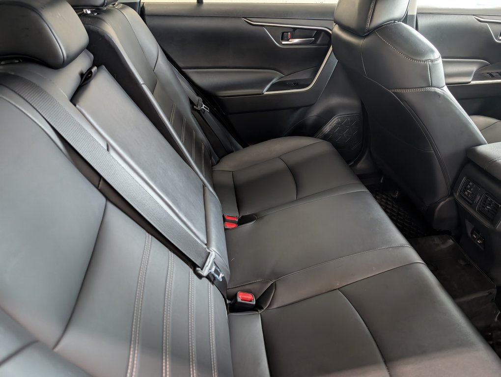 2022 Toyota RAV4 XLE PREMIUM AWD, in Magog, Quebec - 8 - w1024h768px