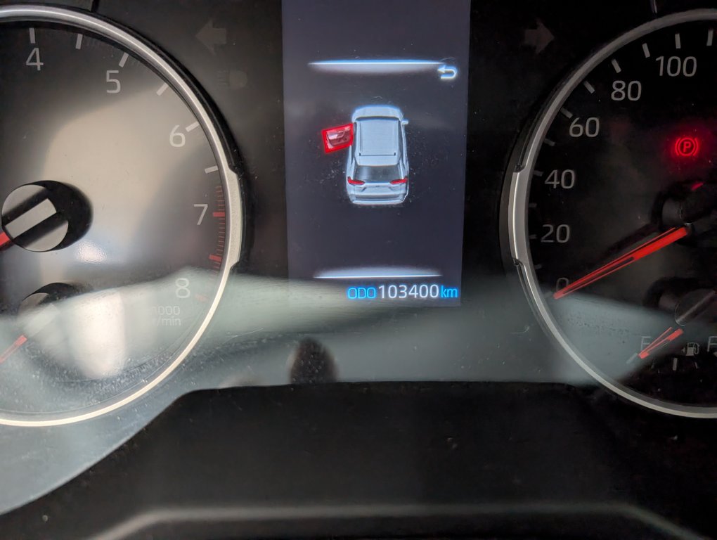 2022 Toyota RAV4 XLE PREMIUM AWD, in Magog, Quebec - 23 - w1024h768px