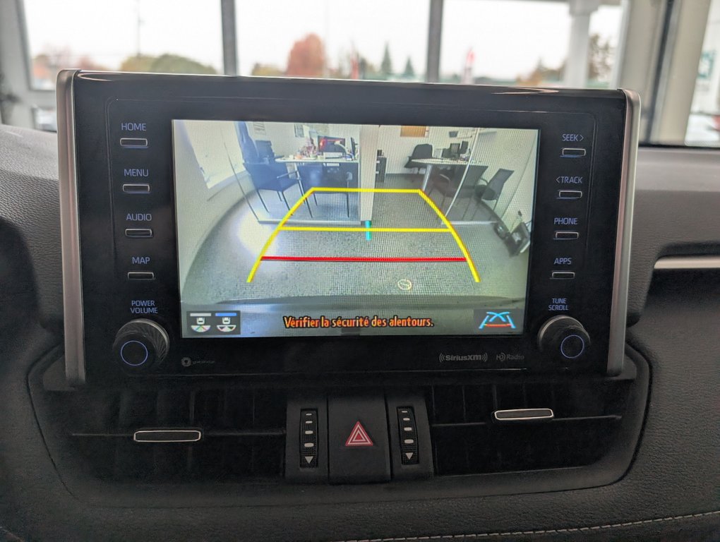 2022 Toyota RAV4 XLE PREMIUM AWD, in Magog, Quebec - 22 - w1024h768px