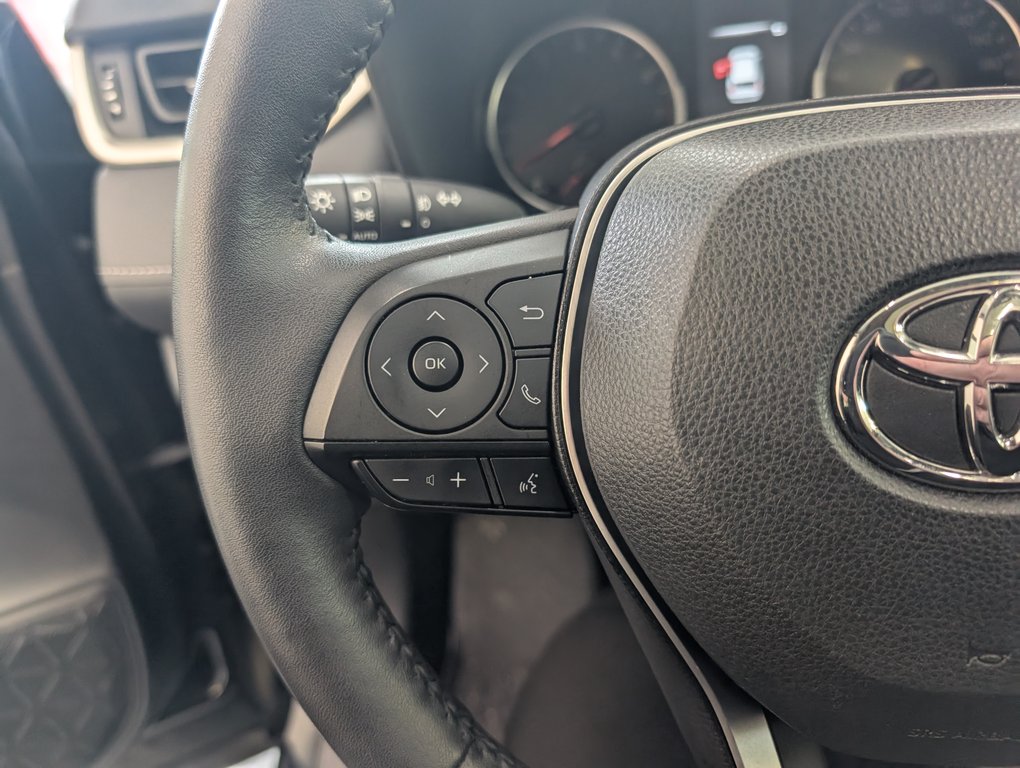 2022 Toyota RAV4 XLE PREMIUM AWD, in Magog, Quebec - 20 - w1024h768px