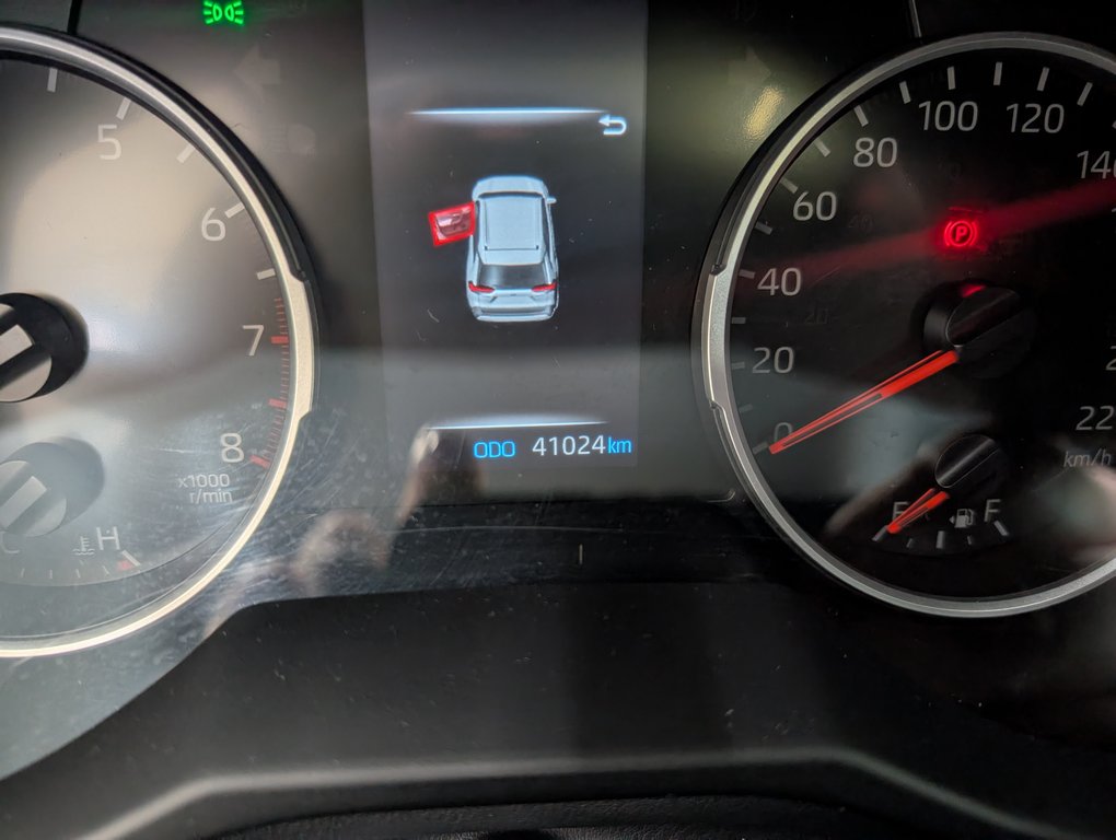 2022 Toyota RAV4 XLE PREMIUM AWD, in Magog, Quebec - 23 - w1024h768px