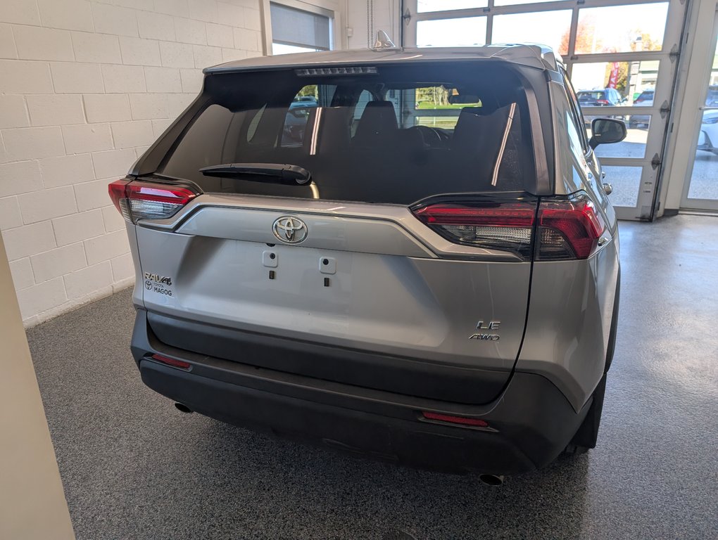 Toyota RAV4 LE AWD, GARANTIE JUSQU EN 2027, 2022 à Magog, Québec - 4 - w1024h768px