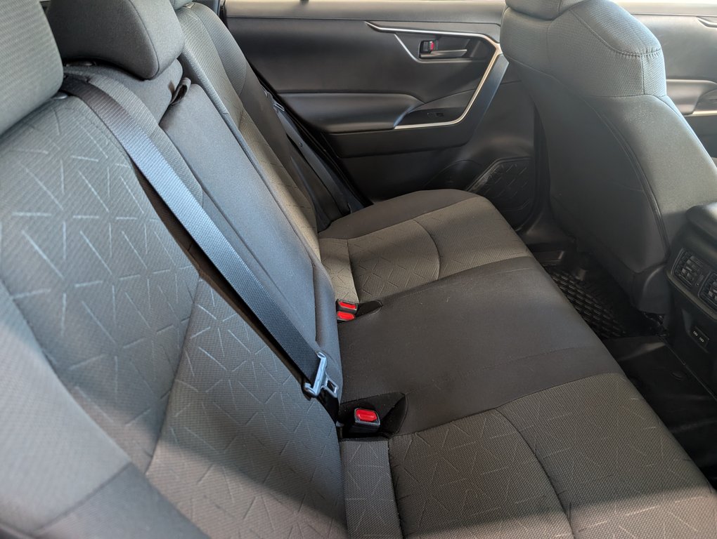 Toyota RAV4 LE AWD, GARANTIE JUSQU EN 2027, 2022 à Magog, Québec - 9 - w1024h768px