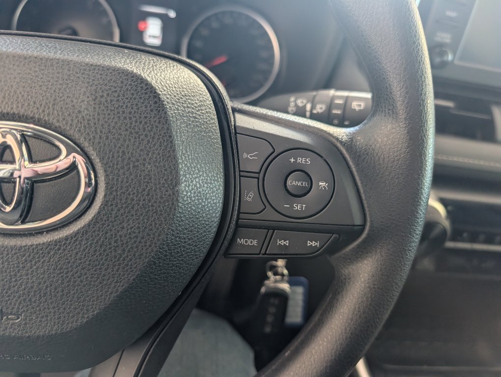 Toyota RAV4 LE AWD, GARANTIE JUSQU EN 2027, 2022 à Magog, Québec - 19 - w1024h768px