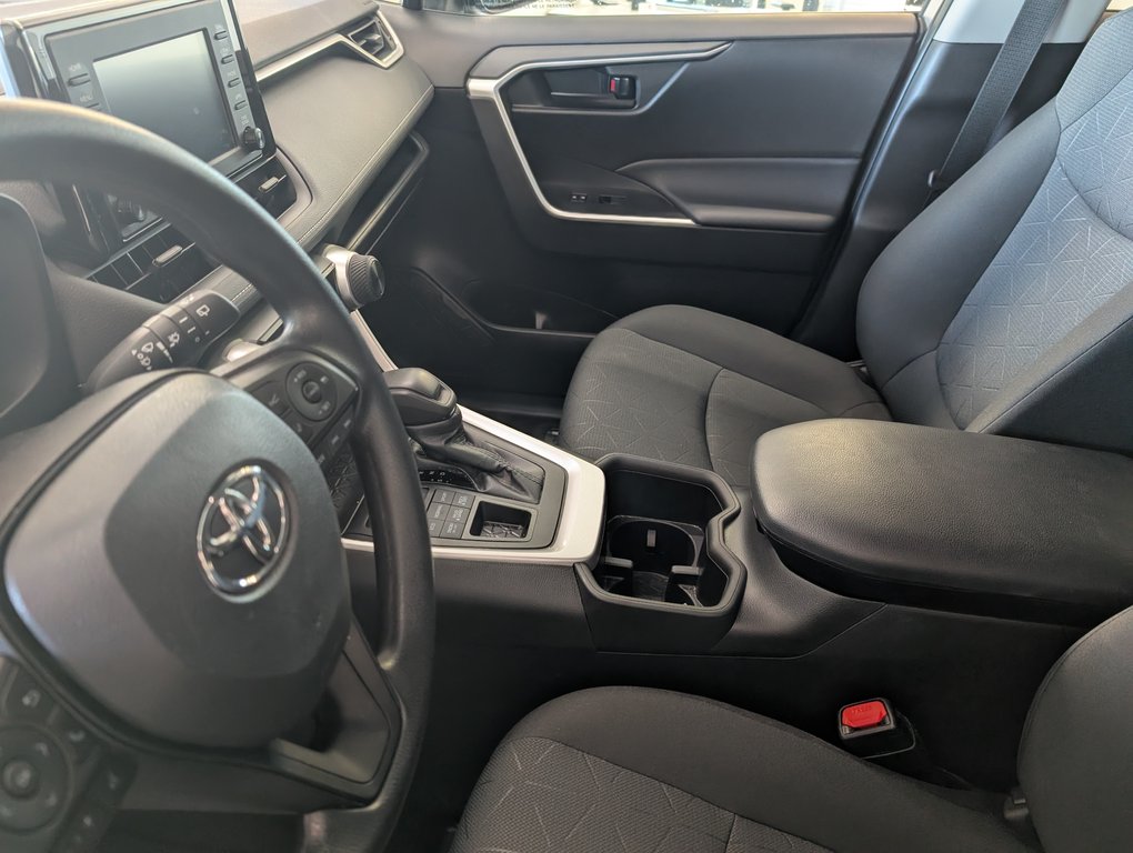 Toyota RAV4 LE AWD, GARANTIE JUSQU EN 2027, 2022 à Magog, Québec - 12 - w1024h768px