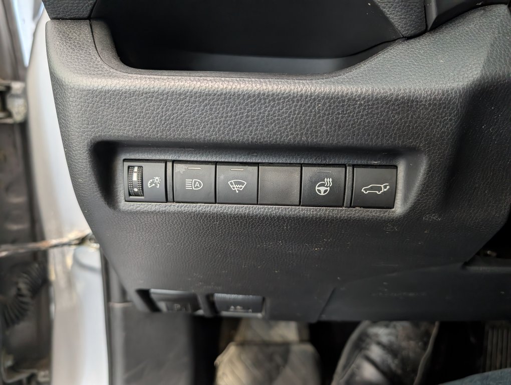 Toyota RAV4 XLE AWD, GARANTIE JUSQU EN 2026, 2022 à Magog, Québec - 20 - w1024h768px