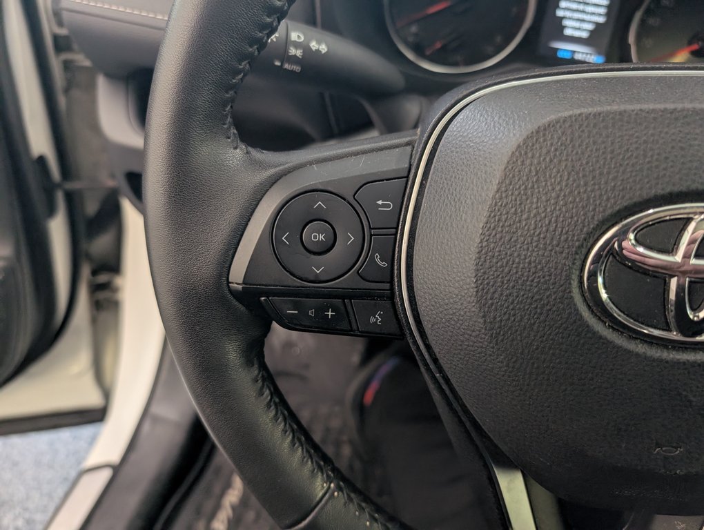 Toyota RAV4 XLE AWD, 2022 à Magog, Québec - 19 - w1024h768px