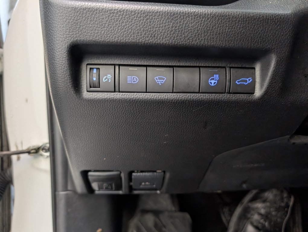 Toyota RAV4 XLE AWD, 2022 à Magog, Québec - 23 - w1024h768px