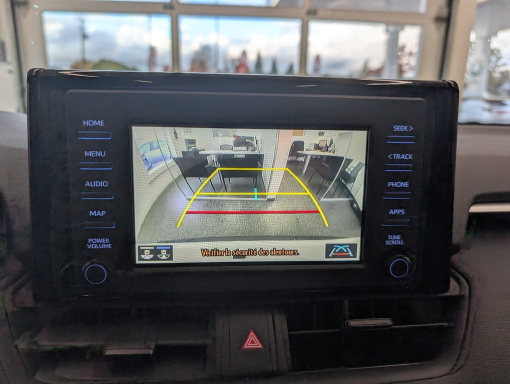 Toyota RAV4 XLE AWD, 2022 à Magog, Québec - 21 - w1024h768px