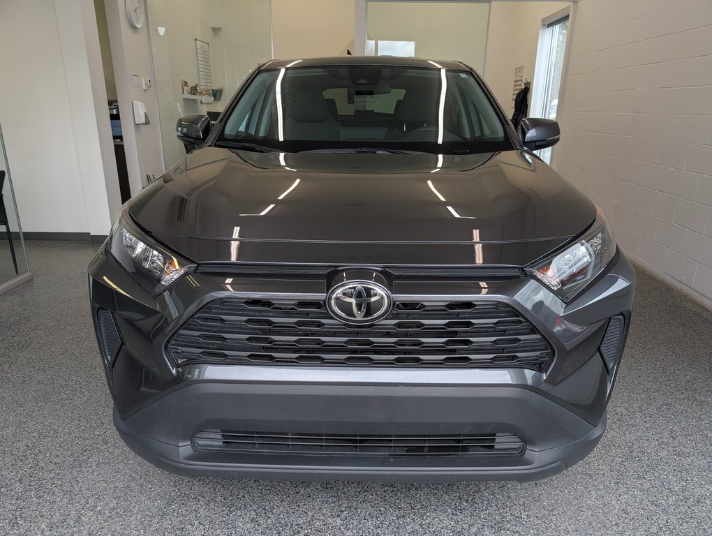 Toyota RAV4 LE AWD 2022 à Magog, Québec - 6 - w1024h768px