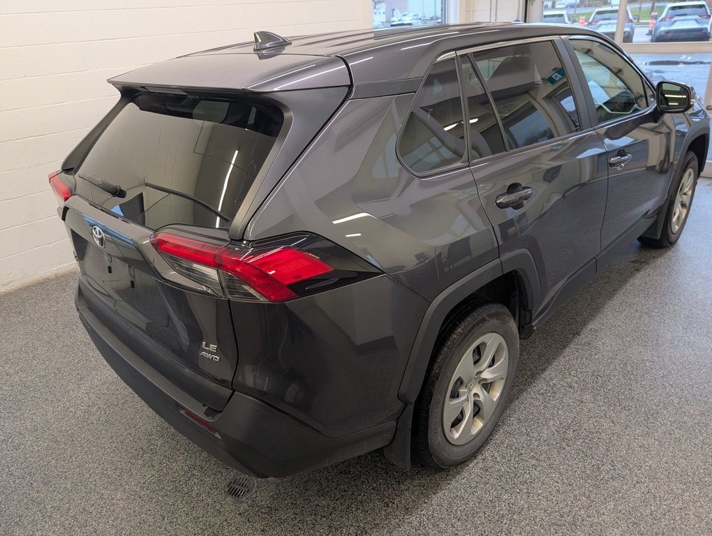 Toyota RAV4 LE AWD, GARANTIE JUSQU EN 2026, 2022 à Magog, Québec - 3 - w1024h768px