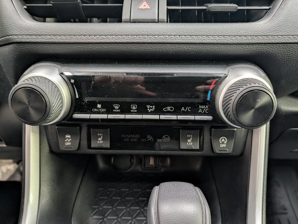 Toyota RAV4 LE AWD, GARANTIE JUSQU EN 2026, 2022 à Magog, Québec - 17 - w1024h768px