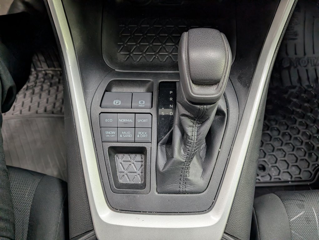 Toyota RAV4 LE AWD, GARANTIE JUSQU EN 2026, 2022 à Magog, Québec - 16 - w1024h768px