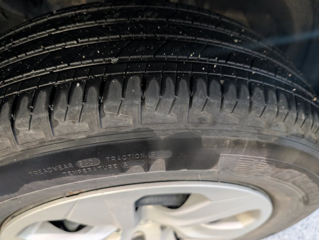 Toyota RAV4 LE AWD, GARANTIE JUSQU EN 2026, 2022 à Magog, Québec - 21 - w1024h768px