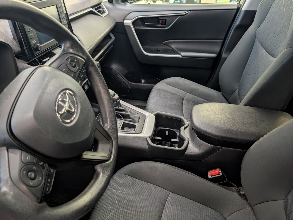 Toyota RAV4 LE AWD, GARANTIE JUSQU EN 2026, 2022 à Magog, Québec - 12 - w1024h768px