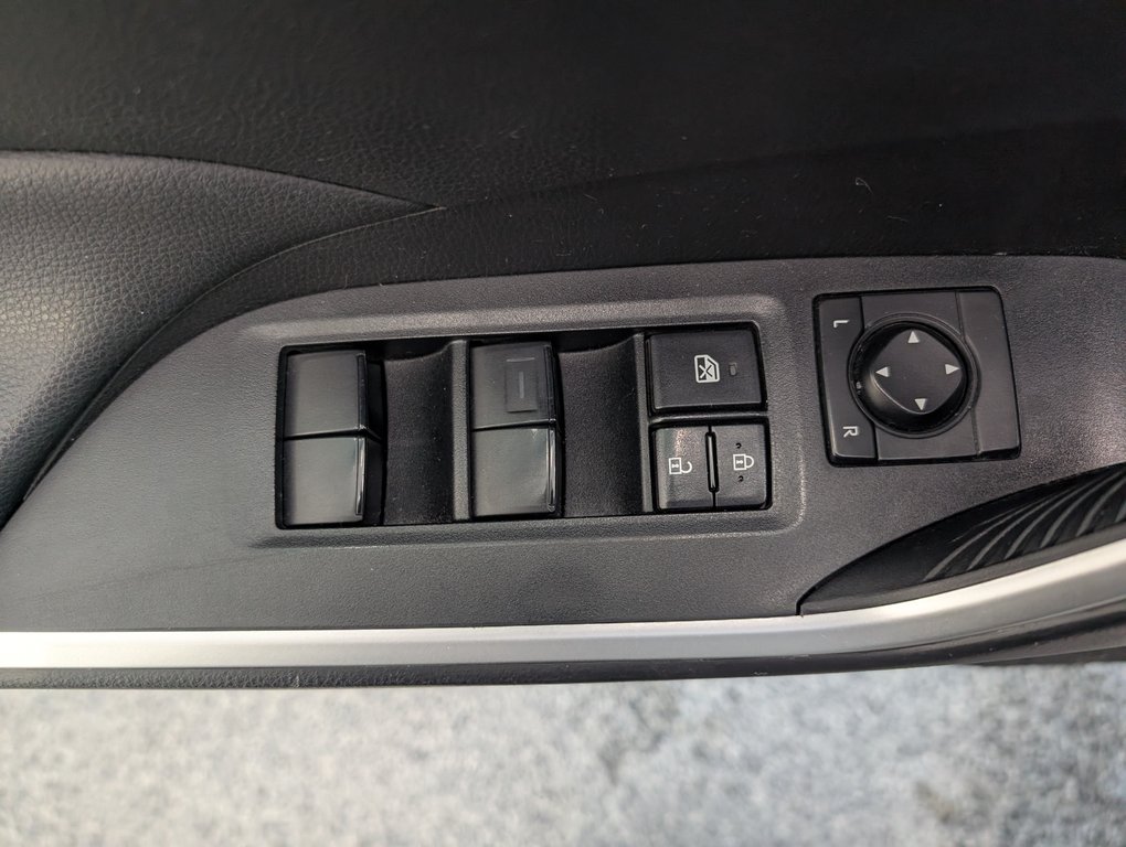2022 Toyota RAV4 LE AWD, GARANTIE JUSQU EN 2026, in Magog, Quebec - 13 - w1024h768px