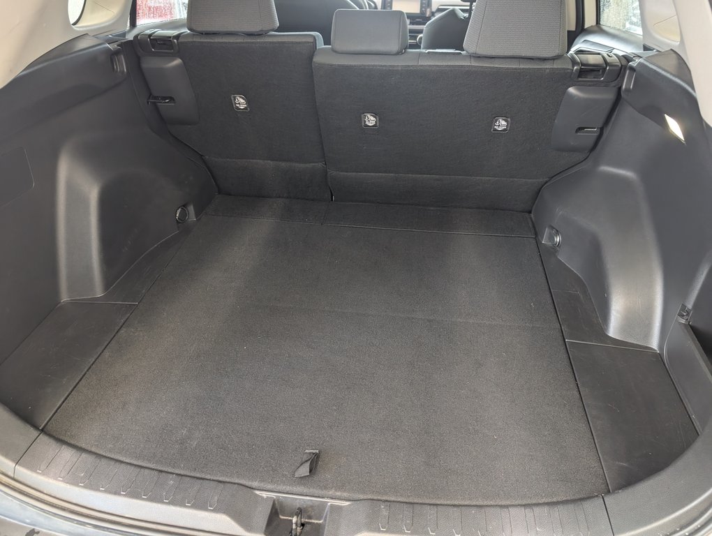 2022 Toyota RAV4 LE AWD, GARANTIE JUSQU EN 2026, in Magog, Quebec - 6 - w1024h768px