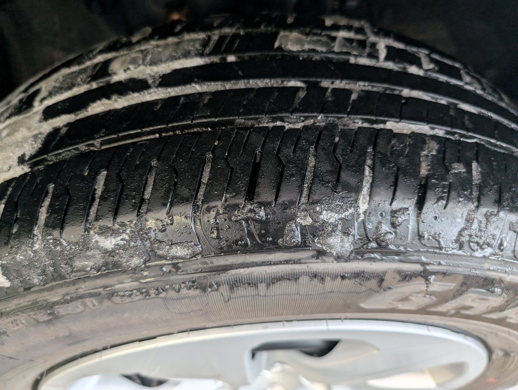 2022 Toyota RAV4 LE AWD, GARANTIE JUSQU EN 2026, in Magog, Quebec - 21 - w1024h768px