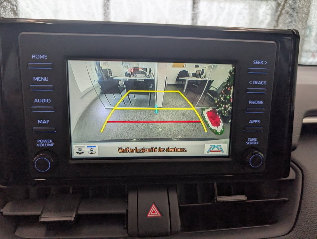 2022 Toyota RAV4 LE AWD, GARANTIE JUSQU EN 2026, in Magog, Quebec - 19 - w1024h768px