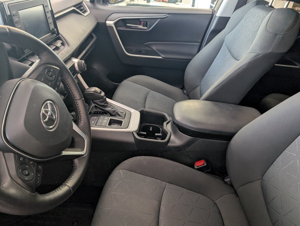 2022 Toyota RAV4 XLE AWD in Magog, Quebec - 10 - w1024h768px