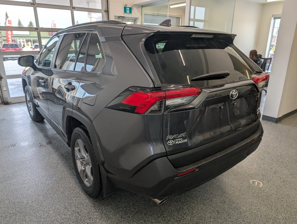 2022 Toyota RAV4 XLE AWD in Magog, Quebec - 4 - w1024h768px