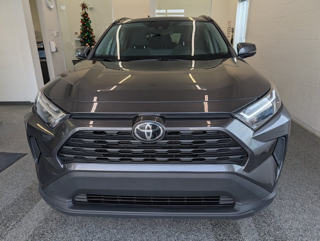 2022 Toyota RAV4 XLE AWD in Magog, Quebec - 5 - w1024h768px
