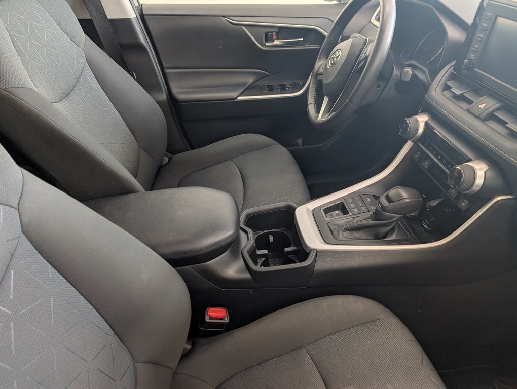2022 Toyota RAV4 XLE AWD in Magog, Quebec - 7 - w1024h768px