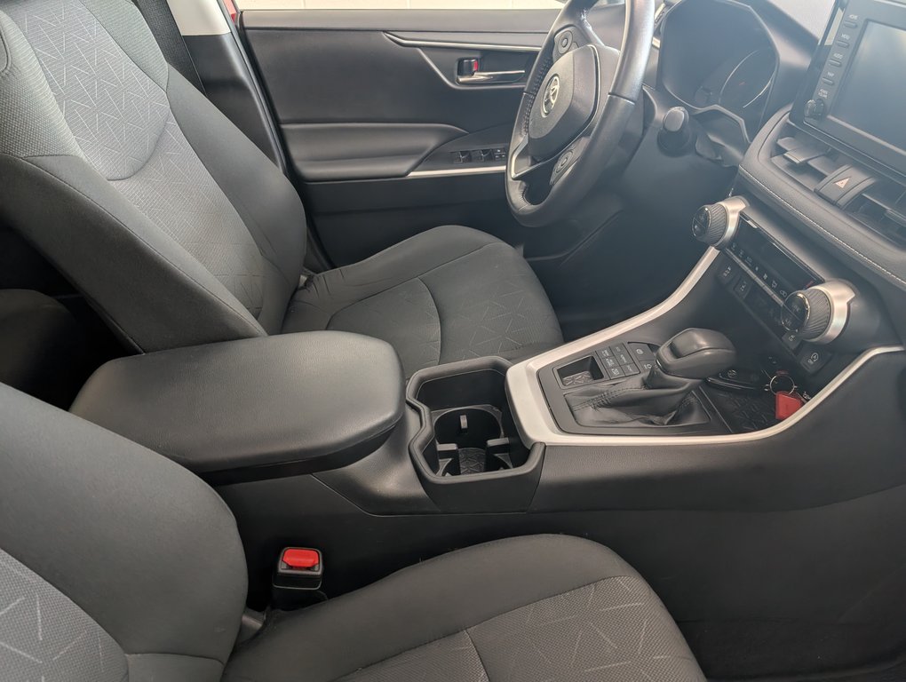 2022 Toyota RAV4 XLE AWD in Magog, Quebec - 7 - w1024h768px