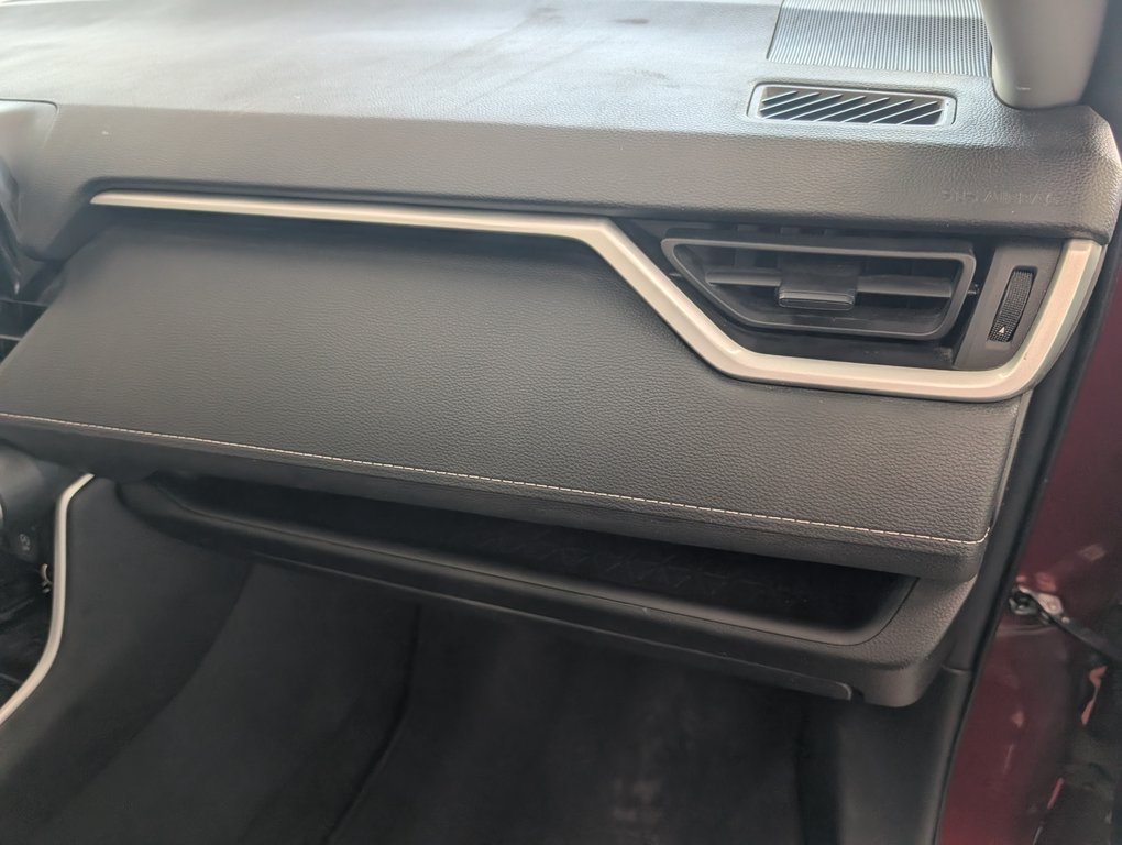 2022 Toyota RAV4 XLE AWD in Magog, Quebec - 8 - w1024h768px
