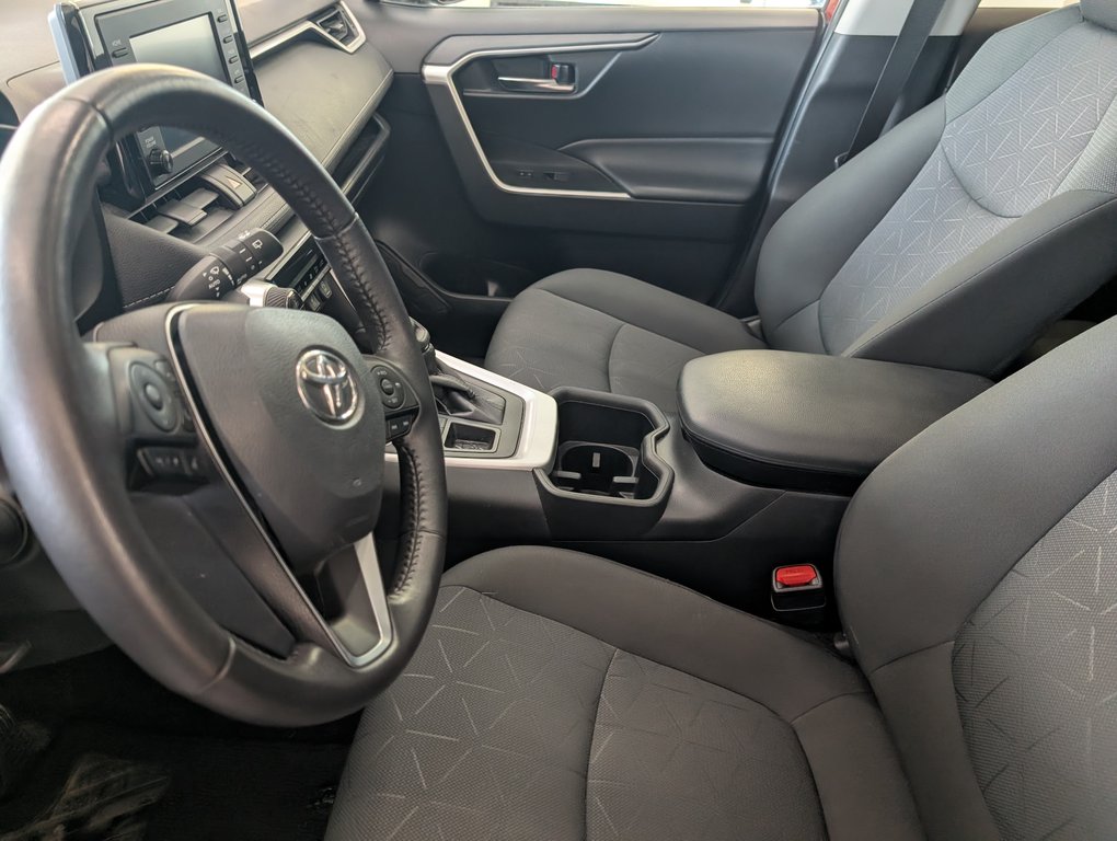 2022 Toyota RAV4 XLE AWD in Magog, Quebec - 10 - w1024h768px