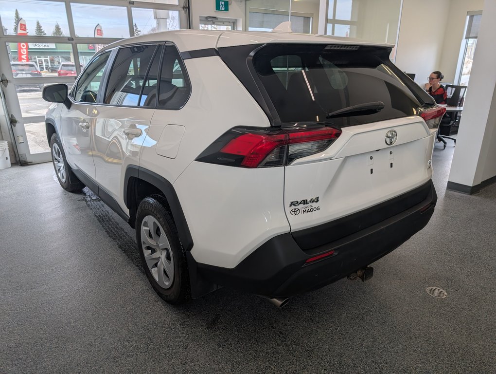 2022 Toyota RAV4 LE AWD in Magog, Quebec - 5 - w1024h768px