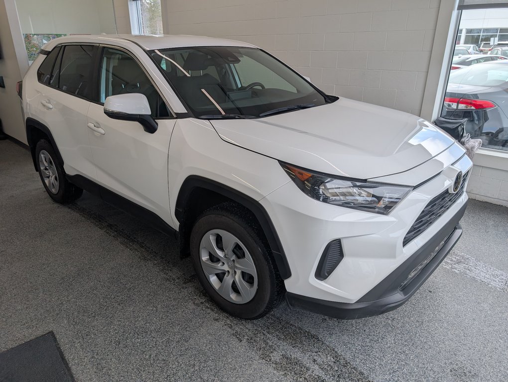 2022 Toyota RAV4 LE AWD in Magog, Quebec - 1 - w1024h768px