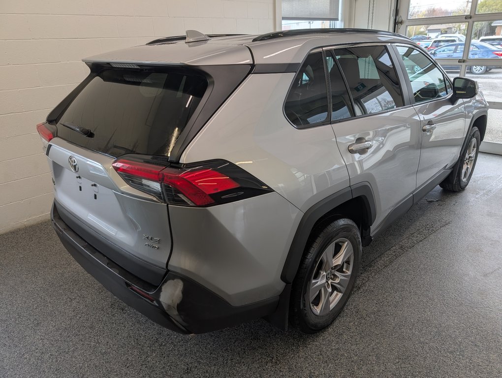 Toyota RAV4 XLE AWD 2022 à Magog, Québec - 3 - w1024h768px