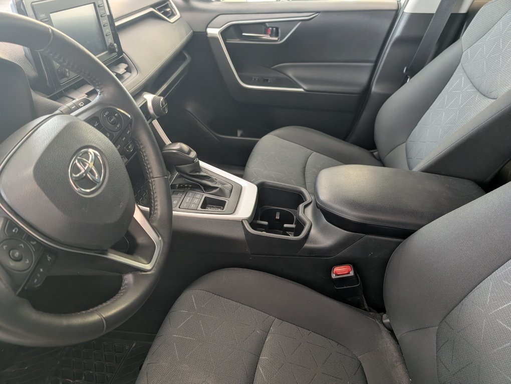 Toyota RAV4 XLE AWD 2022 à Magog, Québec - 11 - w1024h768px