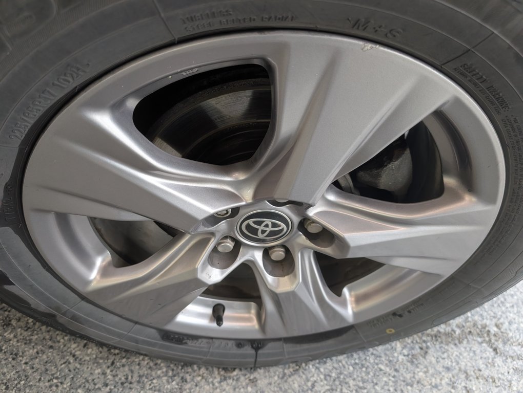 Toyota RAV4 XLE AWD 2022 à Magog, Québec - 23 - w1024h768px