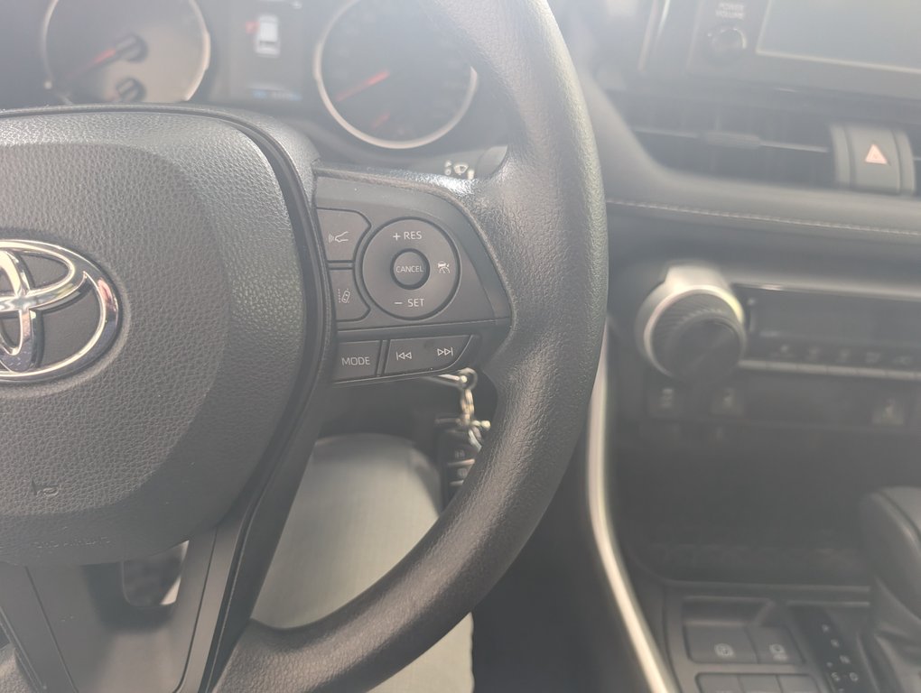 Toyota RAV4 LE 2022 à Magog, Québec - 18 - w1024h768px