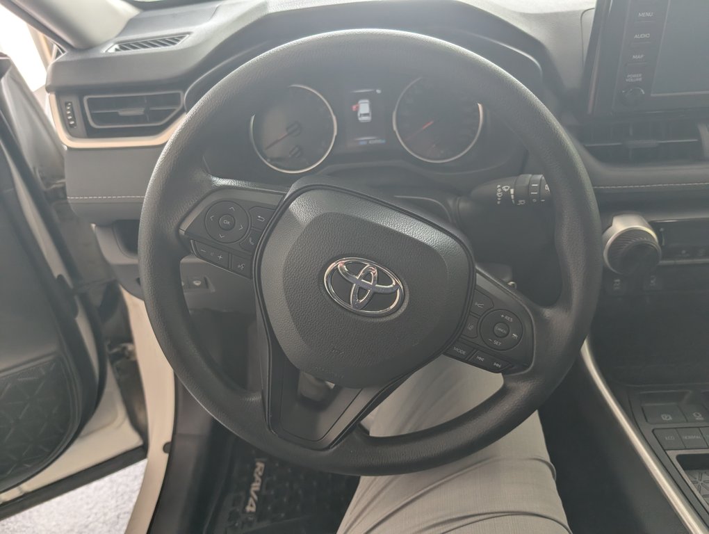 Toyota RAV4 LE 2022 à Magog, Québec - 14 - w1024h768px