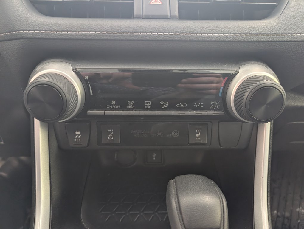 Toyota RAV4 LE 2022 à Magog, Québec - 16 - w1024h768px