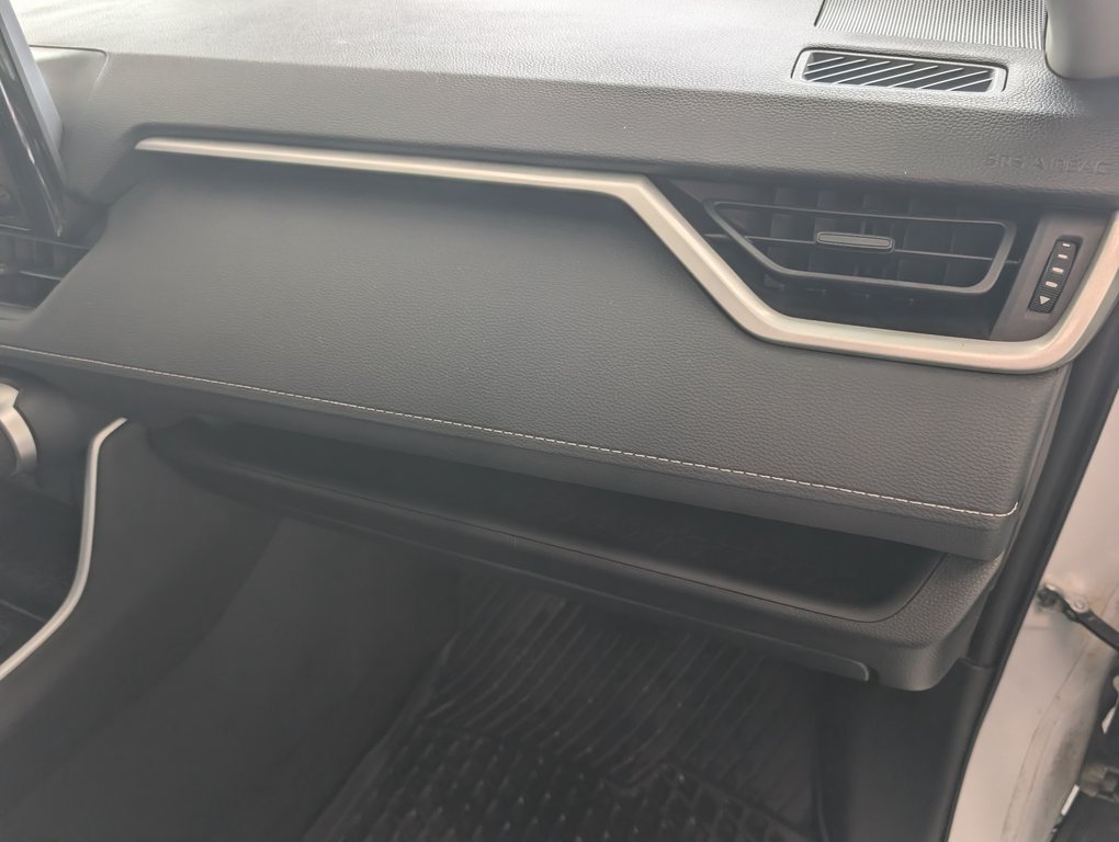 Toyota RAV4 LE 2022 à Magog, Québec - 9 - w1024h768px