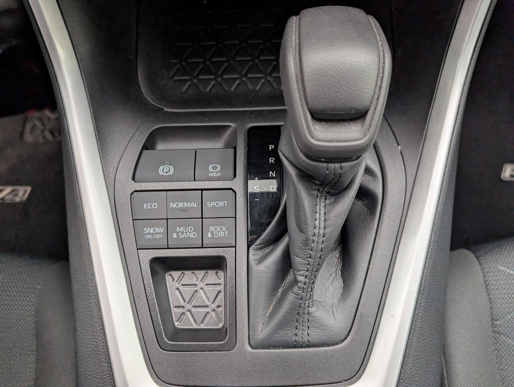 2022 Toyota RAV4 LE AWD, in Magog, Quebec - 15 - w1024h768px