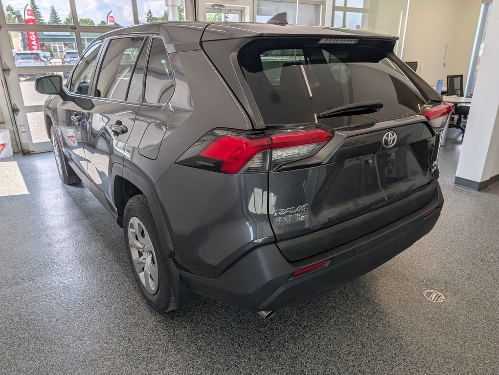 2022 Toyota RAV4 LE AWD, in Magog, Quebec - 4 - w1024h768px