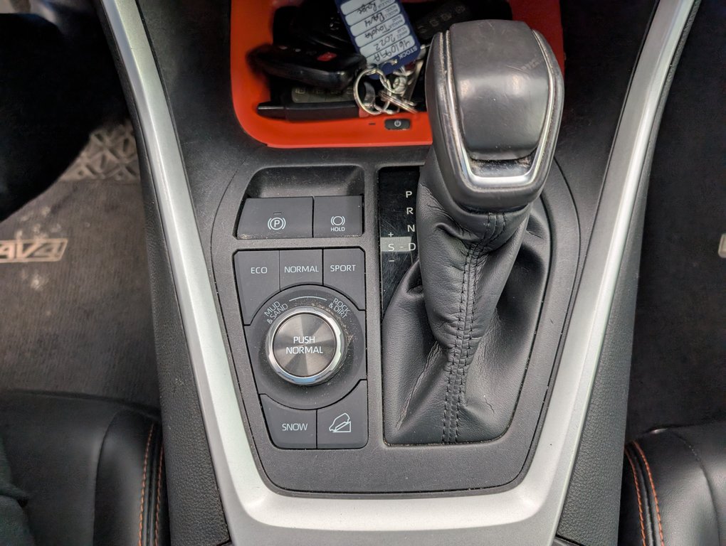 Toyota RAV4 Trail AWD, 2022 à Magog, Québec - 17 - w1024h768px